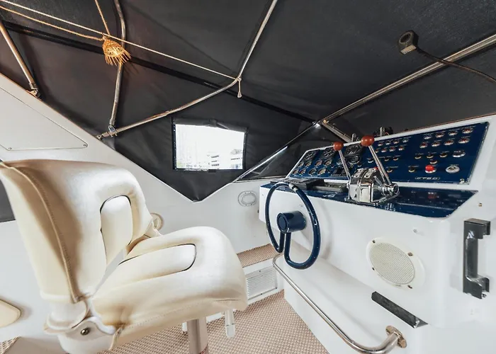 Bateau-hôtel Boat